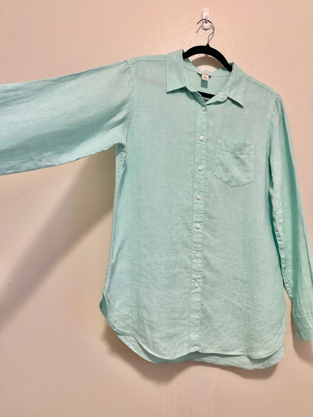 L.L.Bean 100% Linen Button Down Shirt Medium Mint Green Long Sleeve Lightweight - Picture 2 of 8